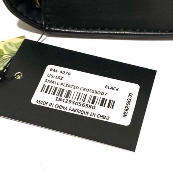 BADGLEY MISCHKA Gold Chain Pleated Crossbody Bag in Black NWT - Picture 13 of 13